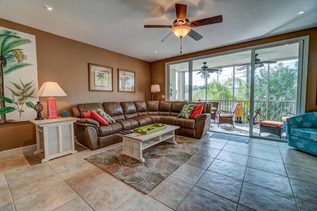 Bradenton Beach Resort Style Getaway-Walk To Beach Exteriör bild